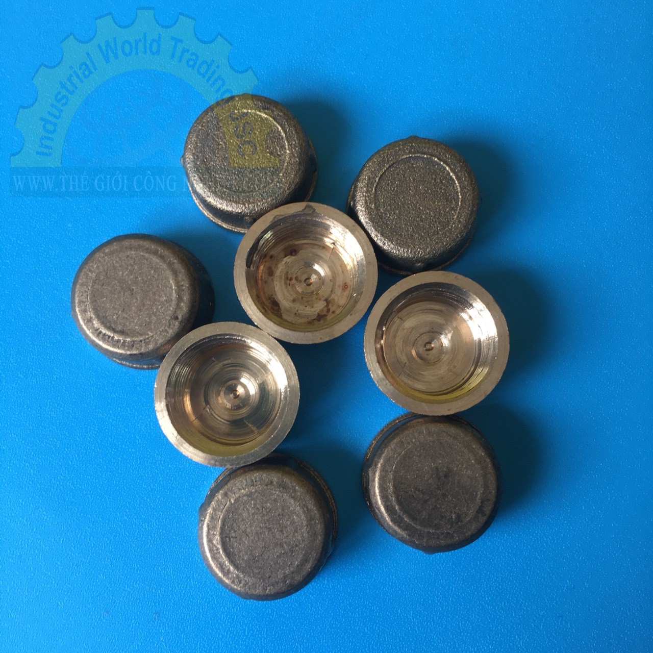 Nút bịch ren trong 21mm chất liệu đồng thau